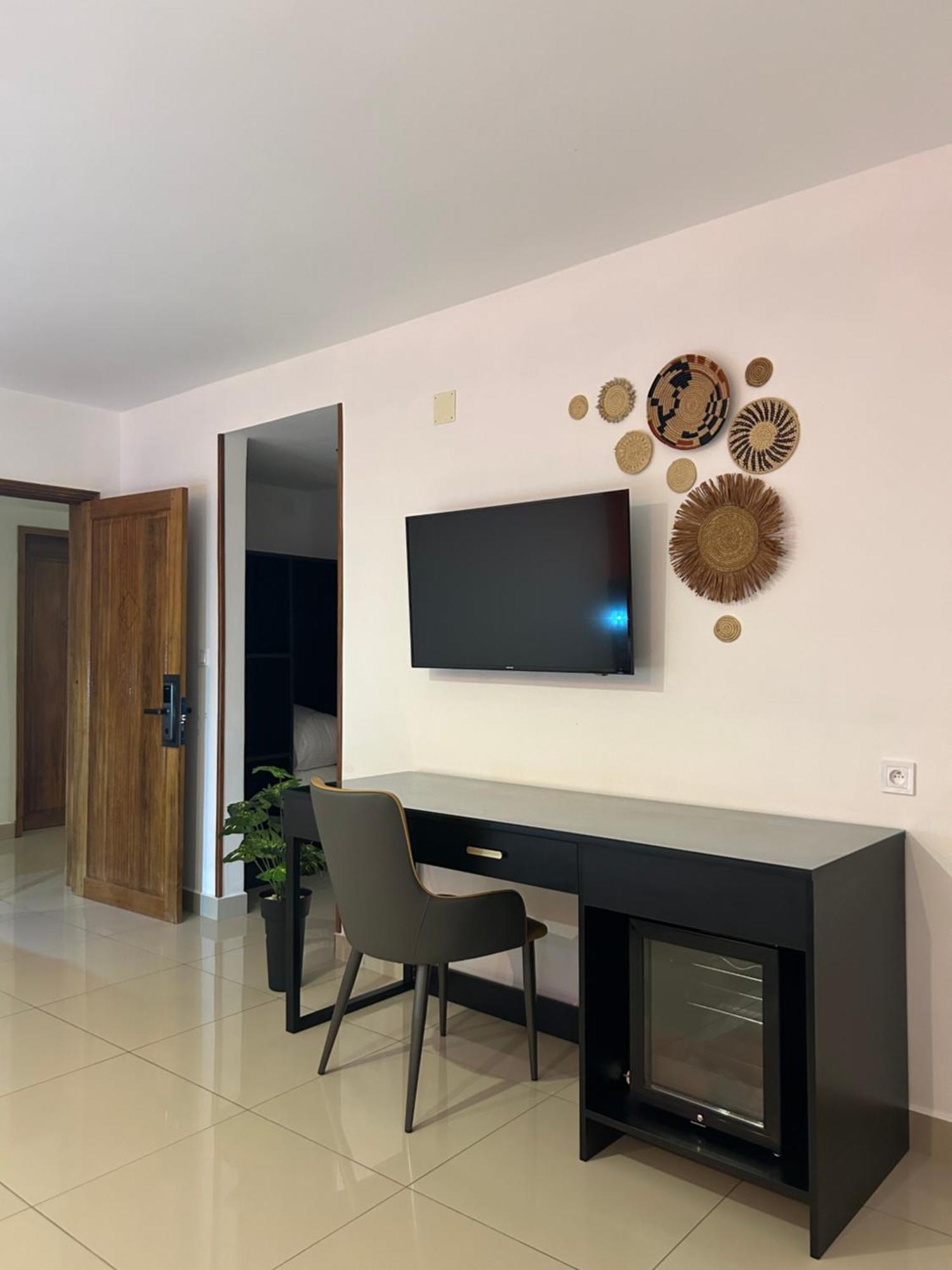 Zara Hotel Антананариву Экстерьер фото
